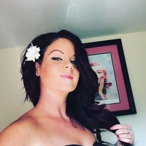 Meet your Posher, Courtney